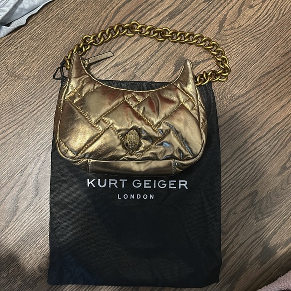 Kurt Geiger Kensington Gold, Quilted Leather Hobo with Oversized Chain Strap ✨ - Picture 9 of 13